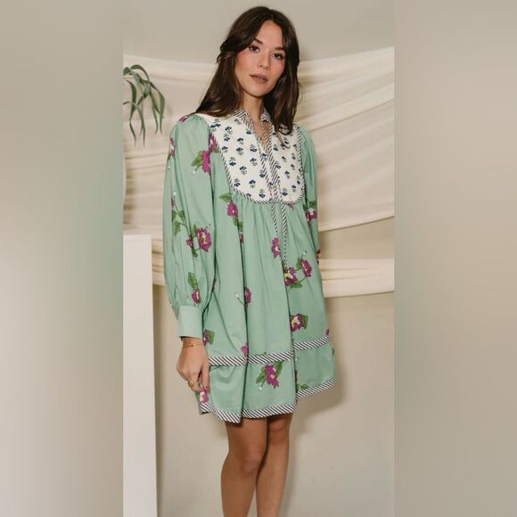 Umgee Dresses & Skirts - NEW umgee GREEN MIXED PRINT MINI DRESS size large
